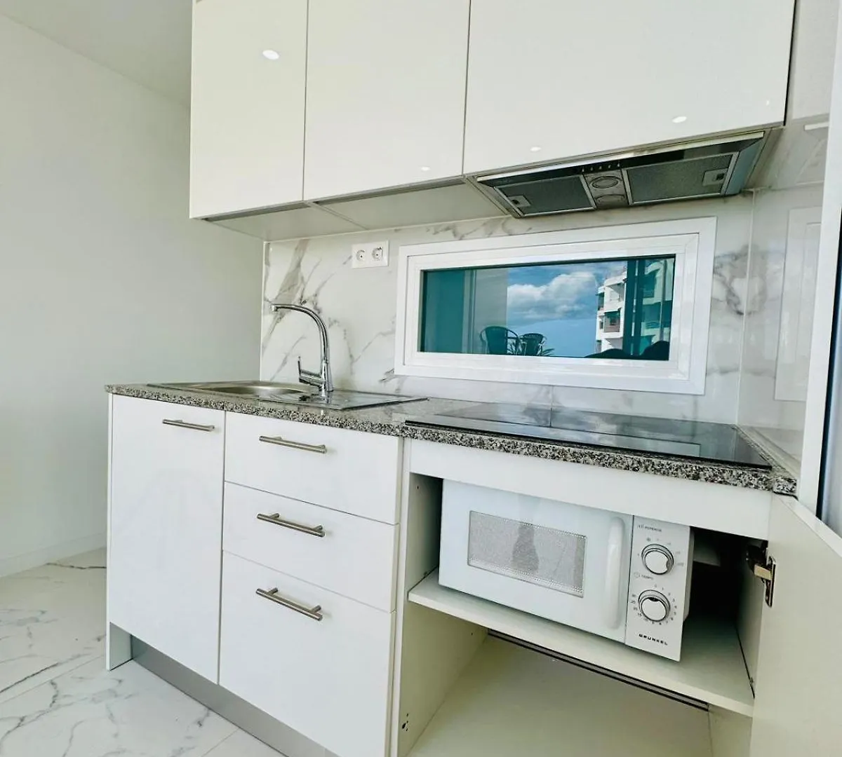 公寓 Los Cristianos Must-See Beachfront Apartment, Stunning Views In Tenerife